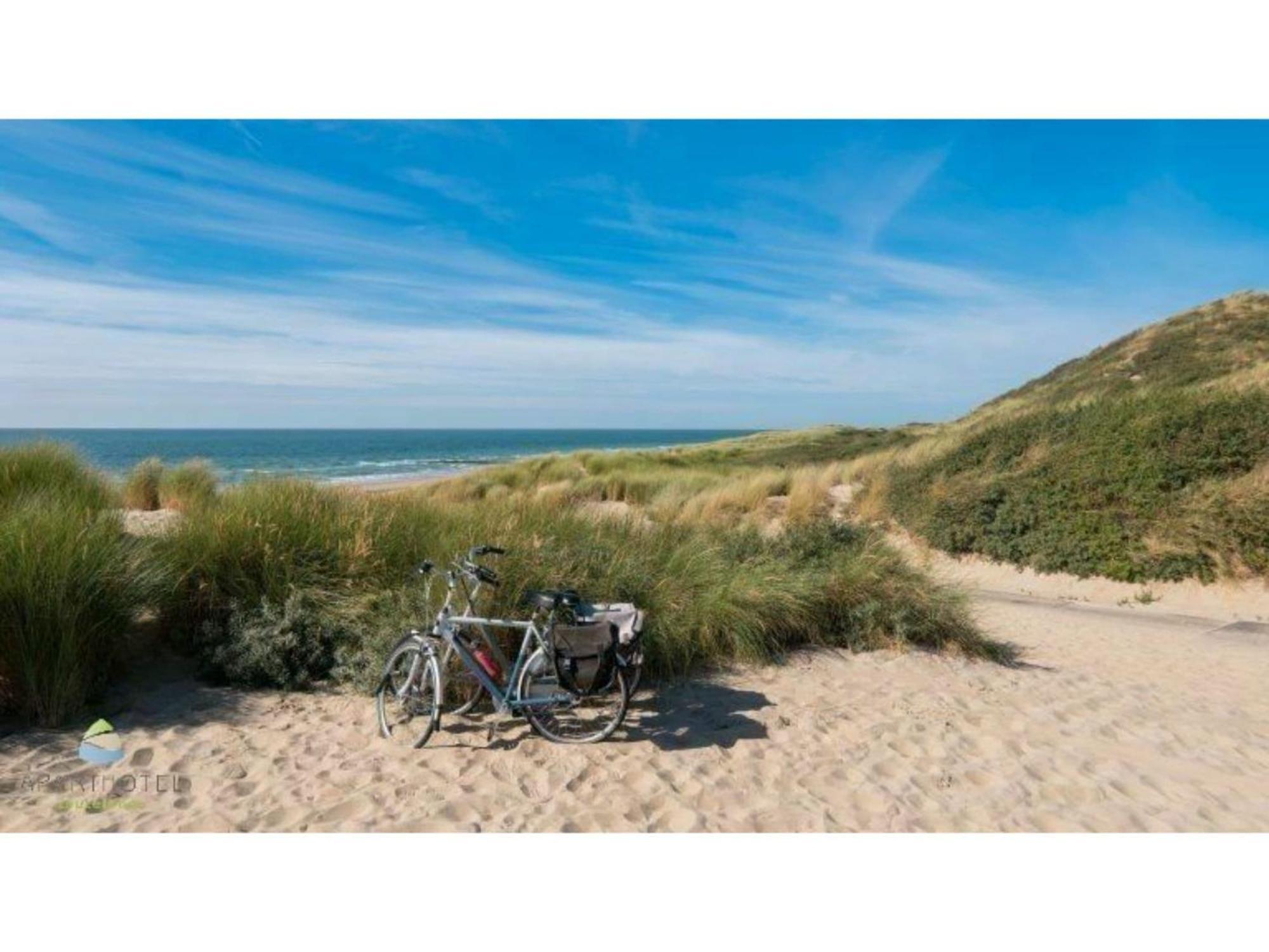 Luxurious Studio For 2 People A 1 Minute Walk From The Beach Of Zoutelande Luaran gambar